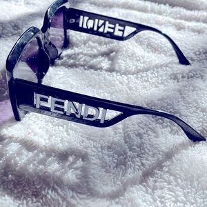 Sexy classy big purple Lina square fendi summer sun glasses